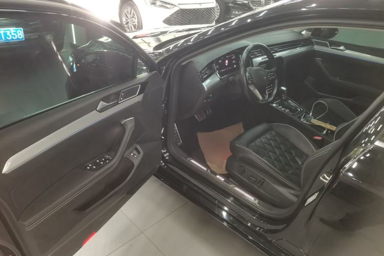 Used Volkswagen Magotan GTE Plug-in Hybrid 2022 GTE Luxury Model
