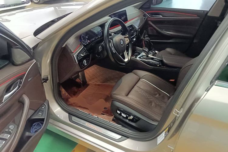 Used BMW 5 Series New Energy 2020 Mileage Upgrade Version 530Le Pioneer Edition Driver Seat