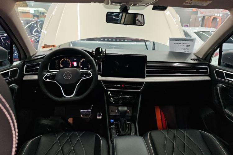 Used Volkswagen Tiguan L 2022 330TSI Automatic Two-Wheel Drive Smart Edition