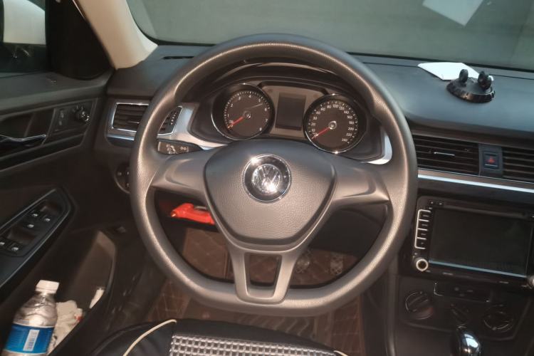 Used Volkswagen Bora 2016 1.6L Automatic Fashion Model