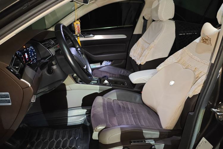 Used Volkswagen Variant 2017 380TSI Two-Wheel Drive Comfort Edition