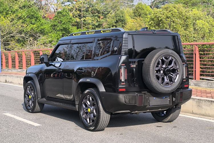 Used JETOUR Traveler 2023 2.0T All-Wheel Drive CrossPRO+ Exterior 6