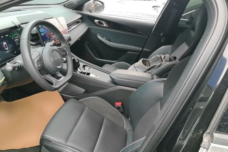 Used Lynk & Co 03 2023 2.0TD DCT JingPro Left Front Seat