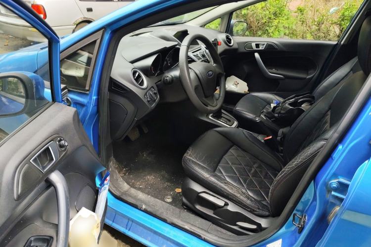 Used Ford Fiesta 2013 Hatchback 1.5L Automatic Fashion Edition Driver Seat