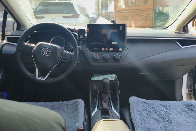 Used Toyota Corolla 2023 1.2T Pioneer Edition Center Console