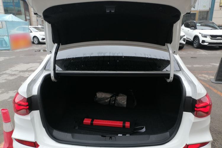 Used Chevrolet Monza 2019 Redline 320T Dual-Clutch Sporty Version China VI Standard Trunk