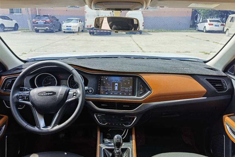 Used Zotye T300 2017 1.5L Manual Luxury Model
