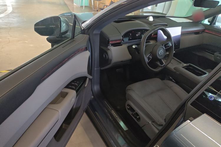 Used Zeekr 7X 2025 75 kWh Rear-Wheel Drive Intelligent Driving Version
