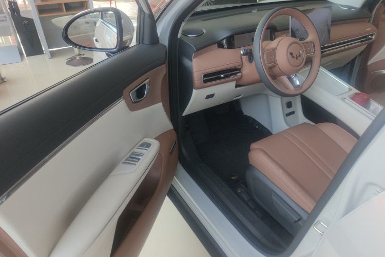 Used Wuling Bingo S 2025 Model 325km Flagship Edition Driver Seat