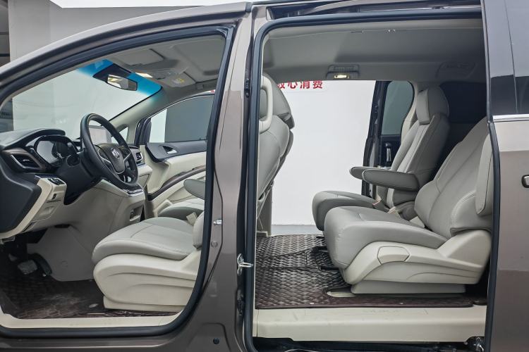 Used Buick GL8 2020 Land Cruiser Executive Class 652T Comfort Model