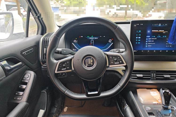 Used BYD Tang 2018 2.0T Automatic SmartConnect Prestige 7-Seater China V Standard