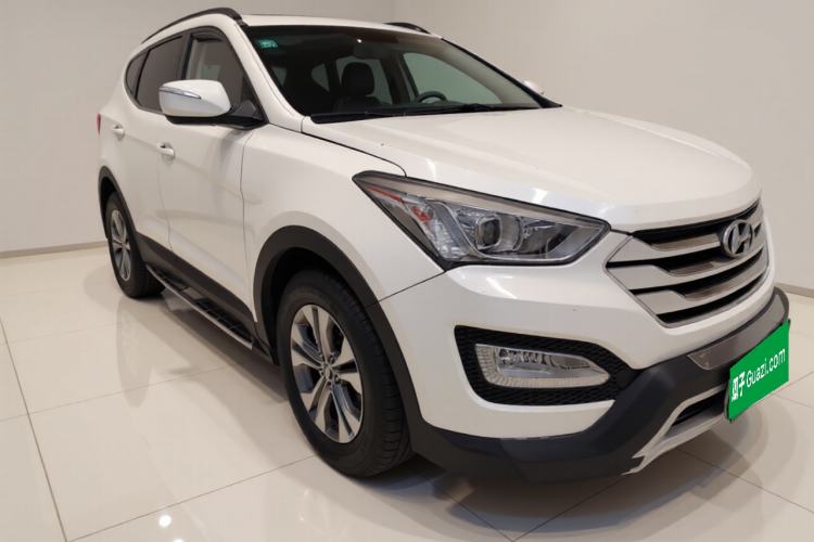 Used Hyundai Santa Fe 2013 2.4L Automatic 4x4 Comfort Edition