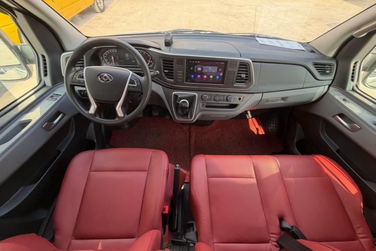 Used SAIC MAXUS Xintu V80 2025 PRO Aoyuntong 2.0T Manual Long Wheelbase Mid-Height 6/7/8/9-Seater