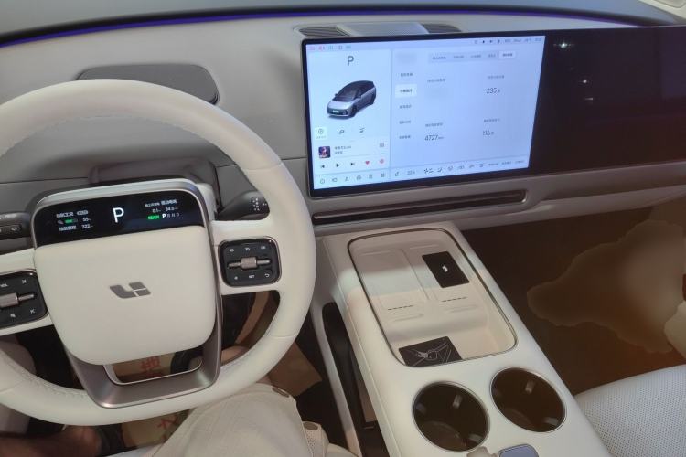 Used Li Auto i8 2025 Model Standard Version
