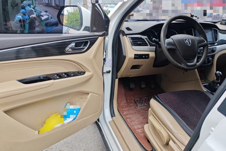 Used Baojun 730 2016 1.5L Manual Comfort Version 7 Seats China V Emission Standard