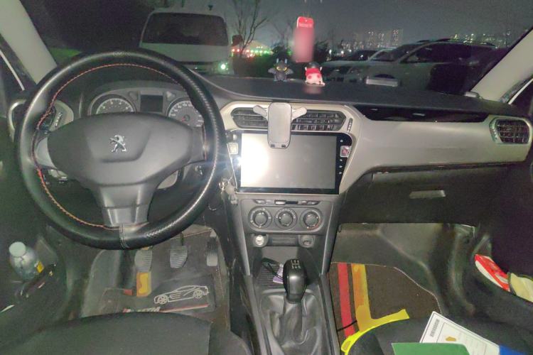 Used Peugeot 301 2018 1.6L Manual Comfort Edition Center Console