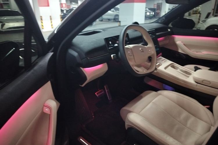 Used Nio EC7 2023 75 kWh Driver Seat