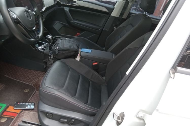 Used Volkswagen Tayron 2021 330TSI Two-Wheel Drive Luxury Connected Version Plus
