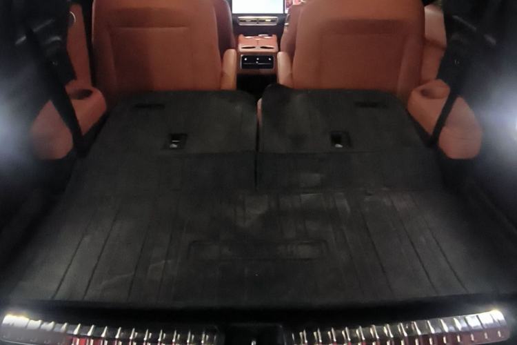Used Li Auto L8 2023 Pro Model Trunk