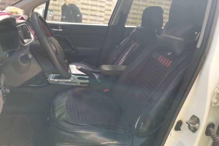 Used GAC Trumpchi GS4 2017 235T Manual Two-Wheel Drive Luxury Edition
