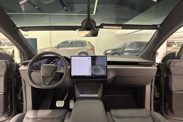 Used Tesla Model X 2023 Dual-Motor All-Wheel-Drive Version
