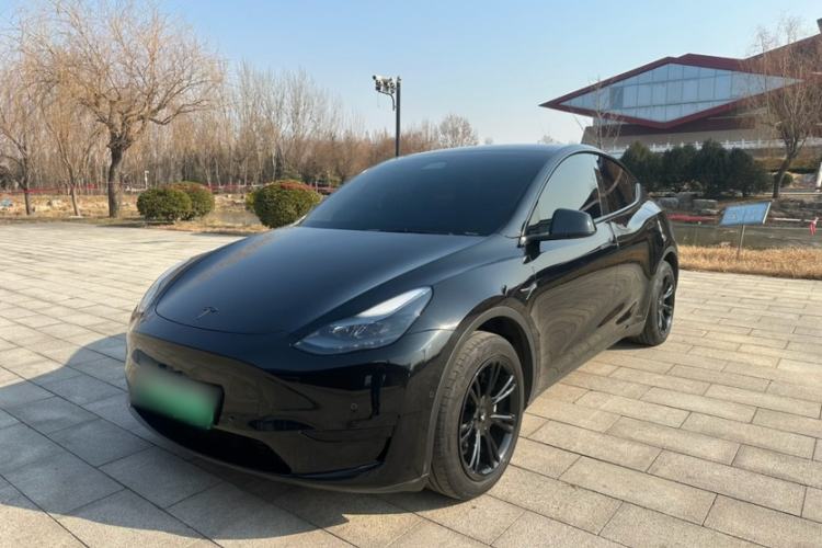 Used Tesla Model Y 2023 Rear-Wheel-Drive Version
