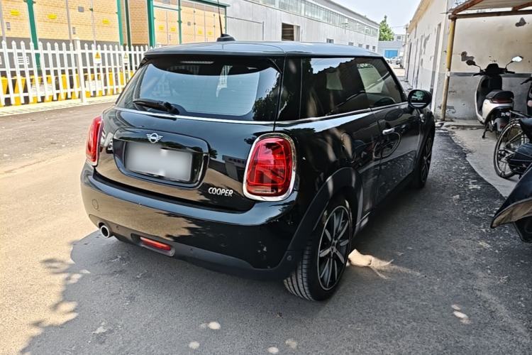 Used MINI 2021 1.5T COOPER Artist
