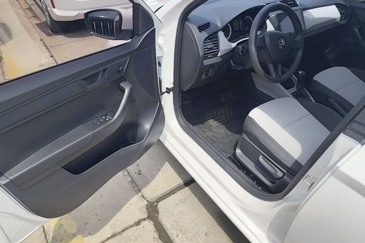 Used Skoda Fabia 2017 1.4L Automatic Car Enjoy Edition