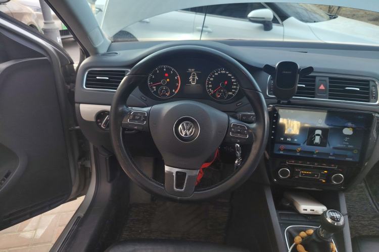 Used Volkswagen Sagitar 2014 Revised Version 1.4TSI Manual Luxury Edition