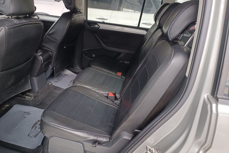 Used Volkswagen Touran 2016 Touran L 280TSI DSG Style Edition Left Rear Seat