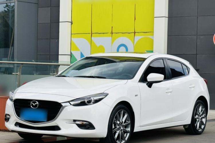 Used Mazda 3 Axela 2019 Cloud-Controlled Version Hatchback 2.0L Automatic Luxury Model China VI Standard