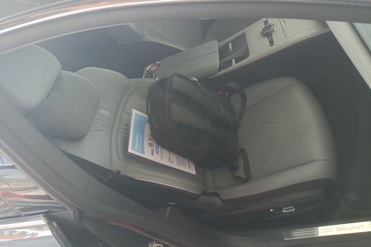 Used Geely Galaxy E8 2024 550 km Range Rear-Wheel-Drive PRO Right Front Seat