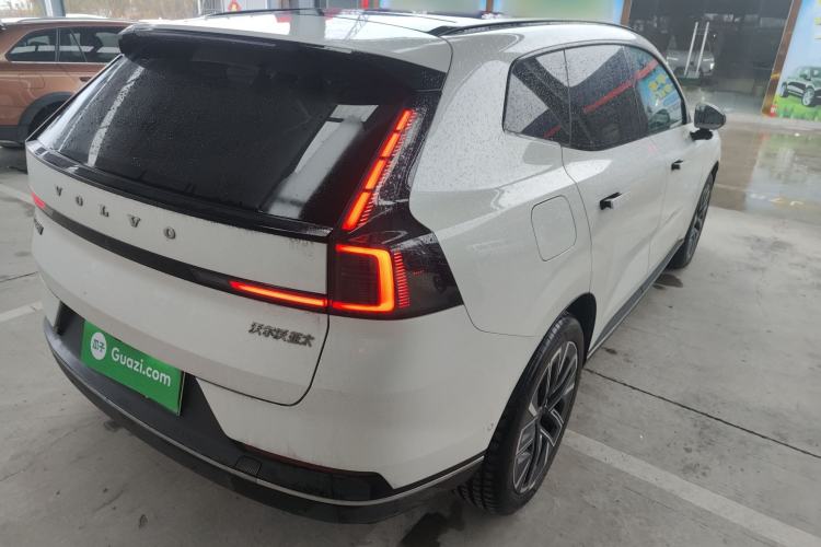 Used Volvo Volvo XC70 Plug-in Hybrid 2026 Model Four-Wheel Drive Long-Range Plus