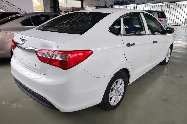 Used Haima M3 2016 1.5L Manual Comfort Model with Sunroof
