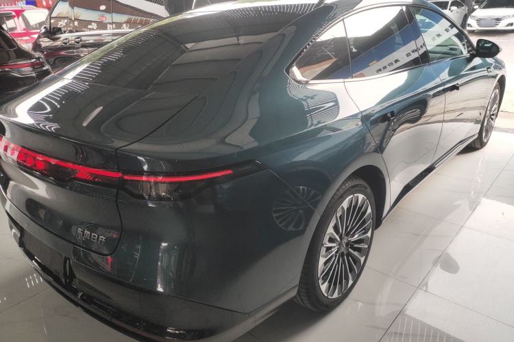 Used Nissan N7 2025 510 Air Rear Right 45 Deg