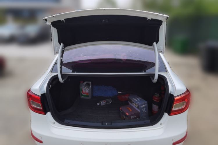 Used Bestune B30 2016 1.6L manual Comfort trim level