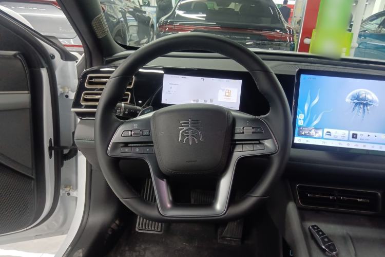 Used BYD Qin L 2025 DM-i Smart Drive 120KM Superior Model