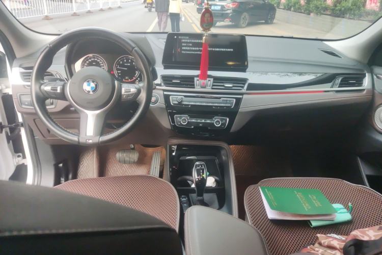 Used BMW X2 2023 sDrive25i M Sport Night Edition Center Console