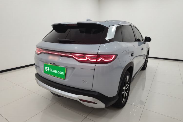 Used BYD Song L DM-i 2024 112 km Beyond Edition Rear Right 45 Deg