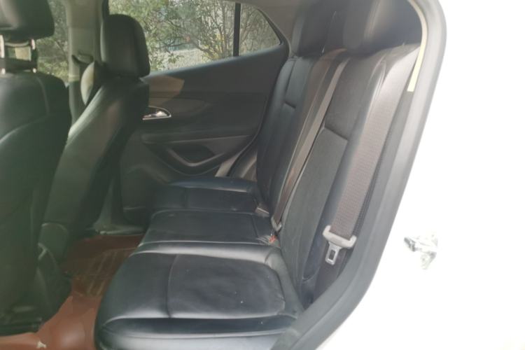 Used Buick Encore 2015 1.4T Automatic Two-Wheel Drive Urban Elite Version
