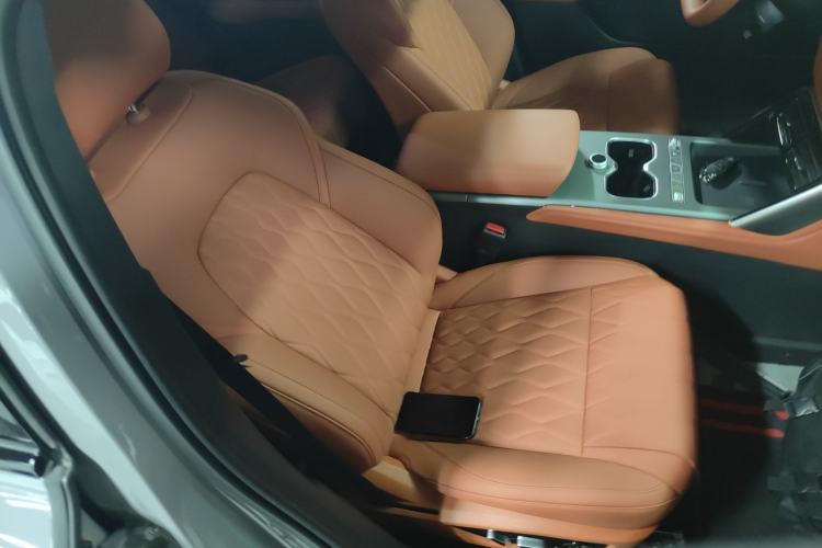 Used BYD Tang New Energy 2025 Model Smart Drive Version DM-i 175KM Prestige Version
