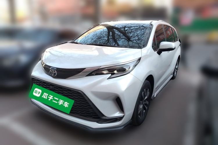 Used Toyota Granvia 2023 2.5L Hybrid Luxury Edition