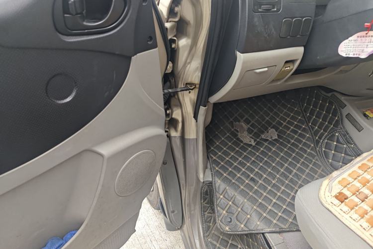 Used FORTHING Lingzhi 2015 V3 1.5L 7-seat Standard Model