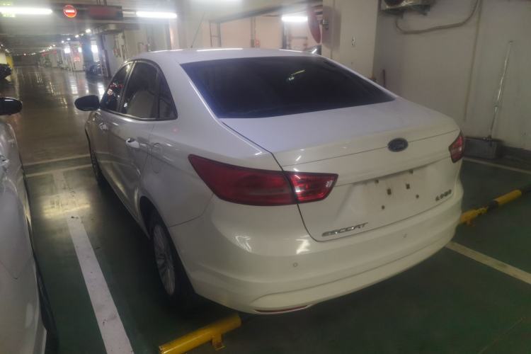 Used Ford Escort 2015 1.5L Automatic Comfort Edition Rear Left 45 Deg