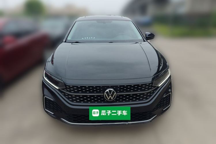 Used Volkswagen Passat 2023 330TSI Starry Elite Edition Front