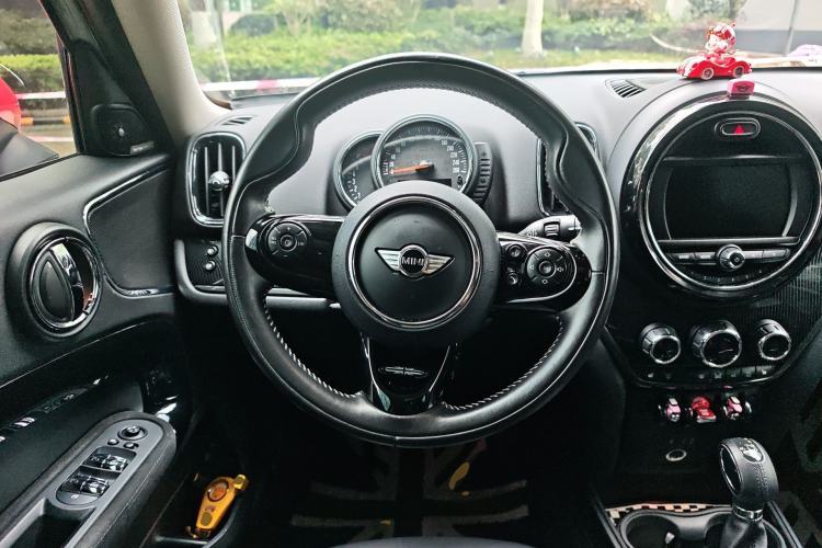 Used MINI Countryman 2017 2.0T COOPER S ALL4 Traveler Steering Wheel