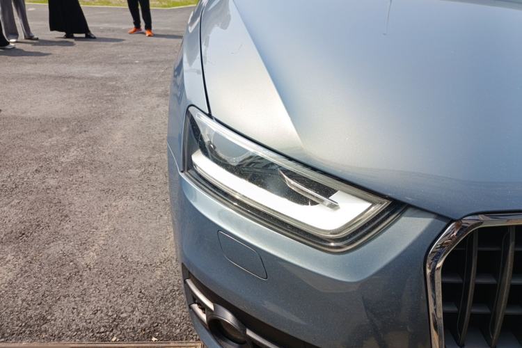 Used Audi Q3 2015 30 TFSI Comfort Model
