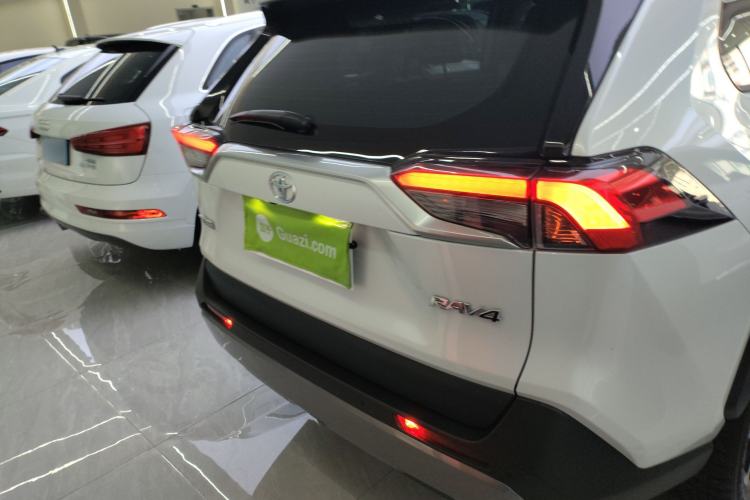 Used Toyota RAV4 2022 2.0L CVT Two-Wheel Drive Prestige Edition