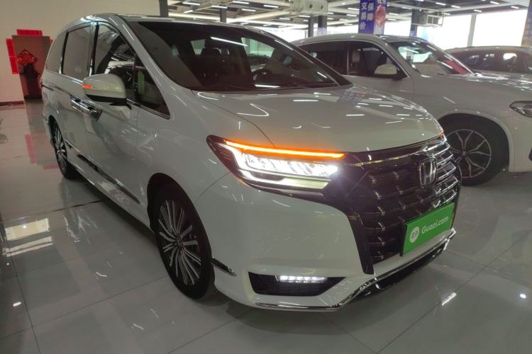 Used Honda Elysion 2022 2.0L eHEV Luxury Edition
