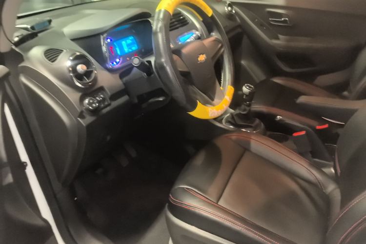 Used Chevrolet Trax 2016 1.4T Manual Two-Wheel Drive Comfort Version with Sunroof